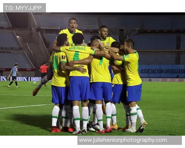 南京足球队以81分领跑世界杯积分榜展现强大实力和团队合作精神