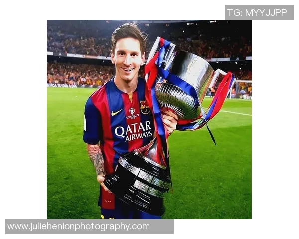 回顾前几届足球明星的辉煌历程与传奇故事展现足球的魅力与激情