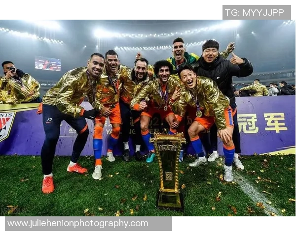 成都篮球队杯赛征程回顾与突破之路的精彩瞬间分析