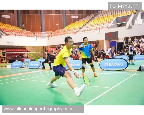 武汉羽毛球队在羽毛球比赛中取得新突破经验排名创新高引发关注