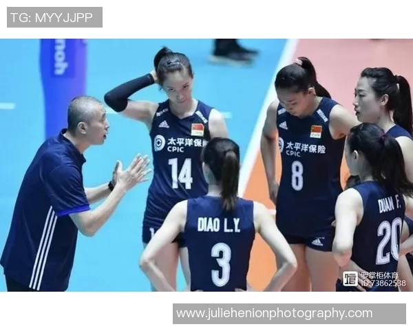 重庆排球队与成都排球队赛后状态分析与复盘总结